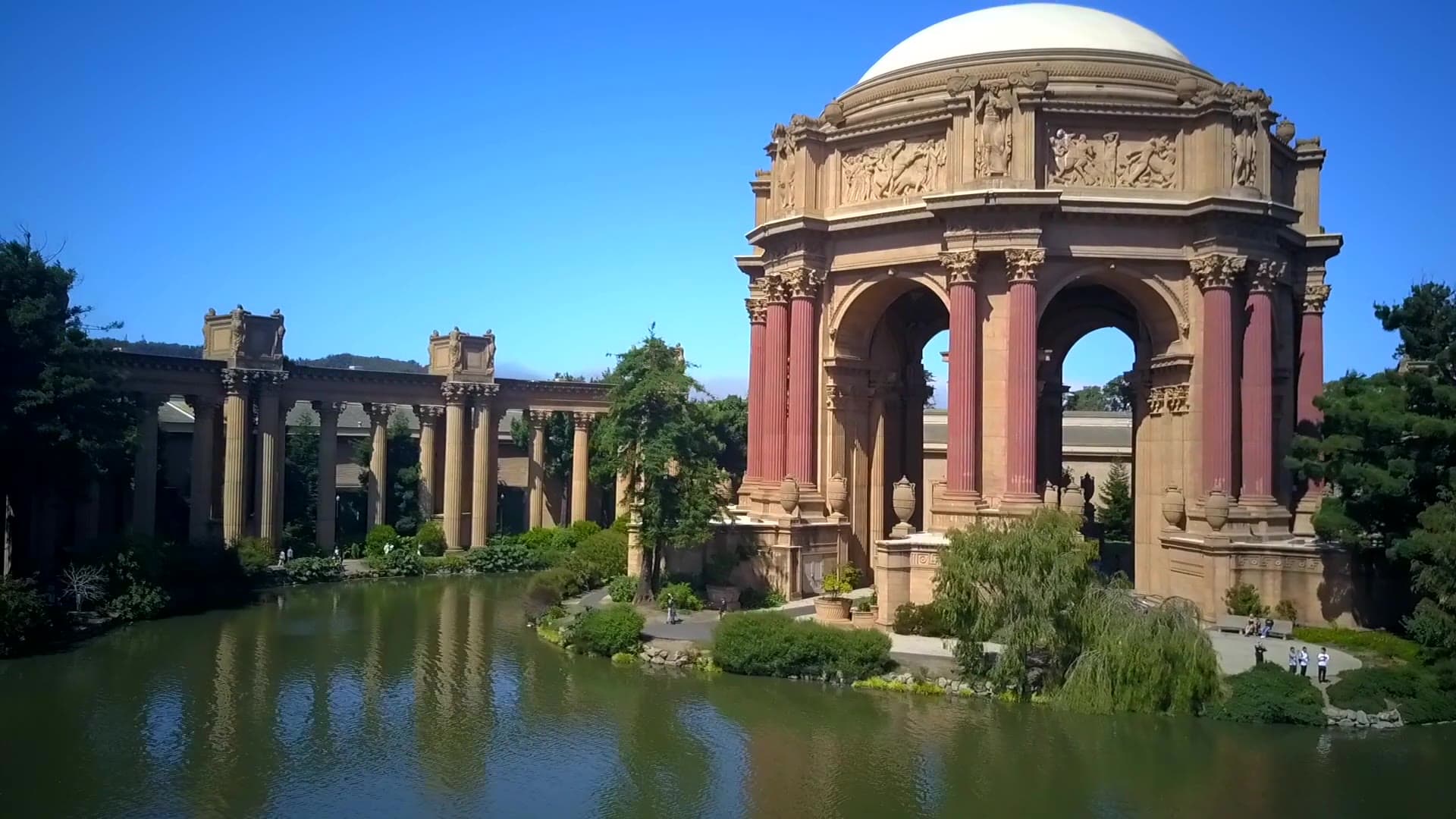 The Palace of Fine Arts rotunda and its lagoon in San Francisco's Marina district